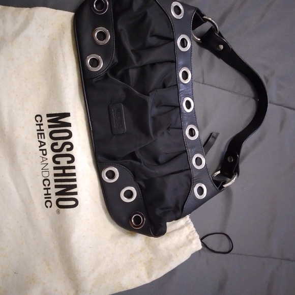 AUTHENTIC MOSCHINO CHEAP CHIC HANDBAG - Picture 4 of 4